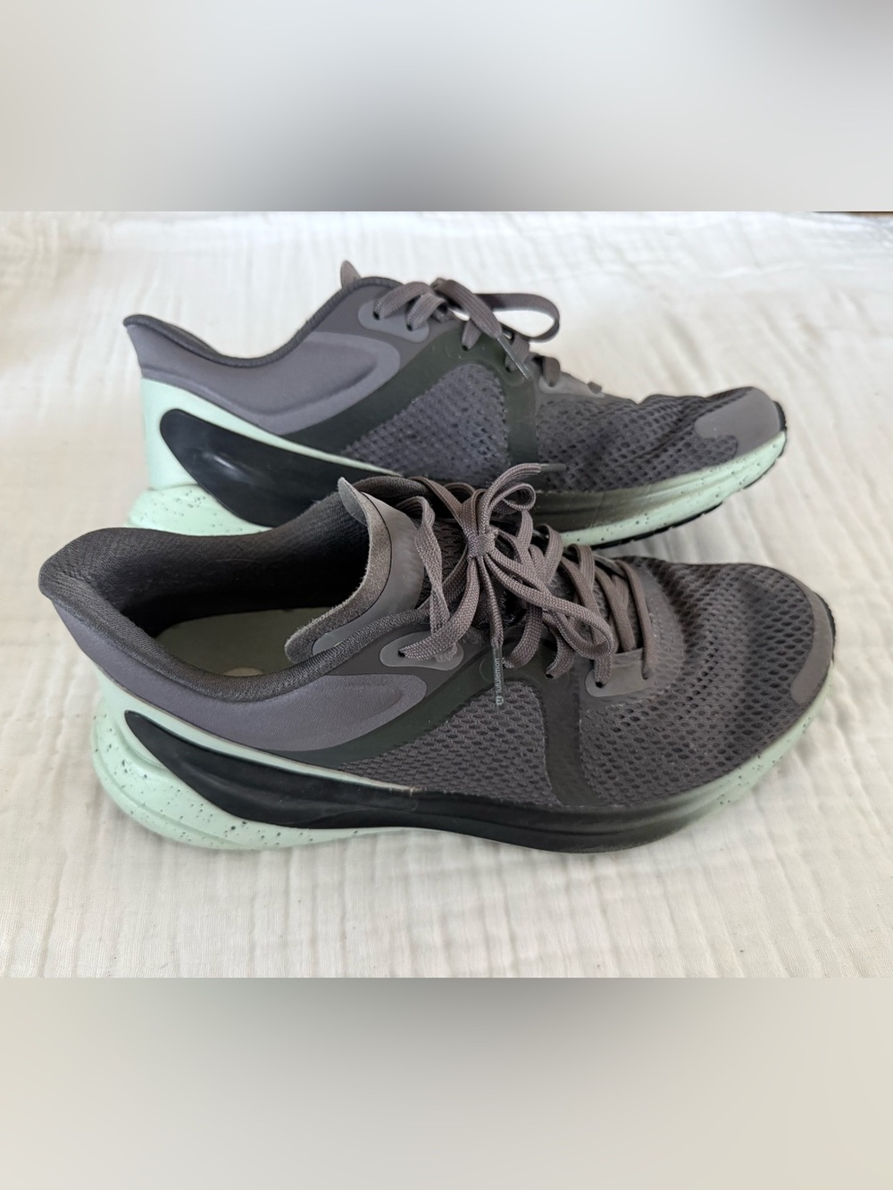 Lululemon Blissfeel Womens Running Shoe *Winter Size 8.5